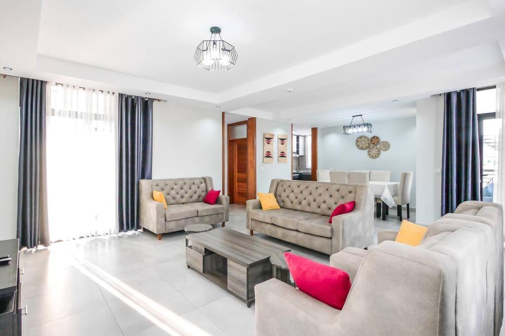 Ultra Modern Apartment In Nyarutarama Кигали Экстерьер фото