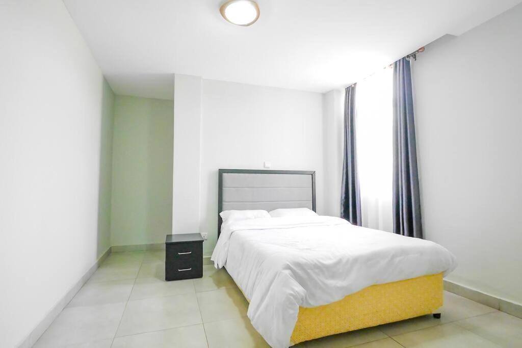 Ultra Modern Apartment In Nyarutarama Кигали Экстерьер фото
